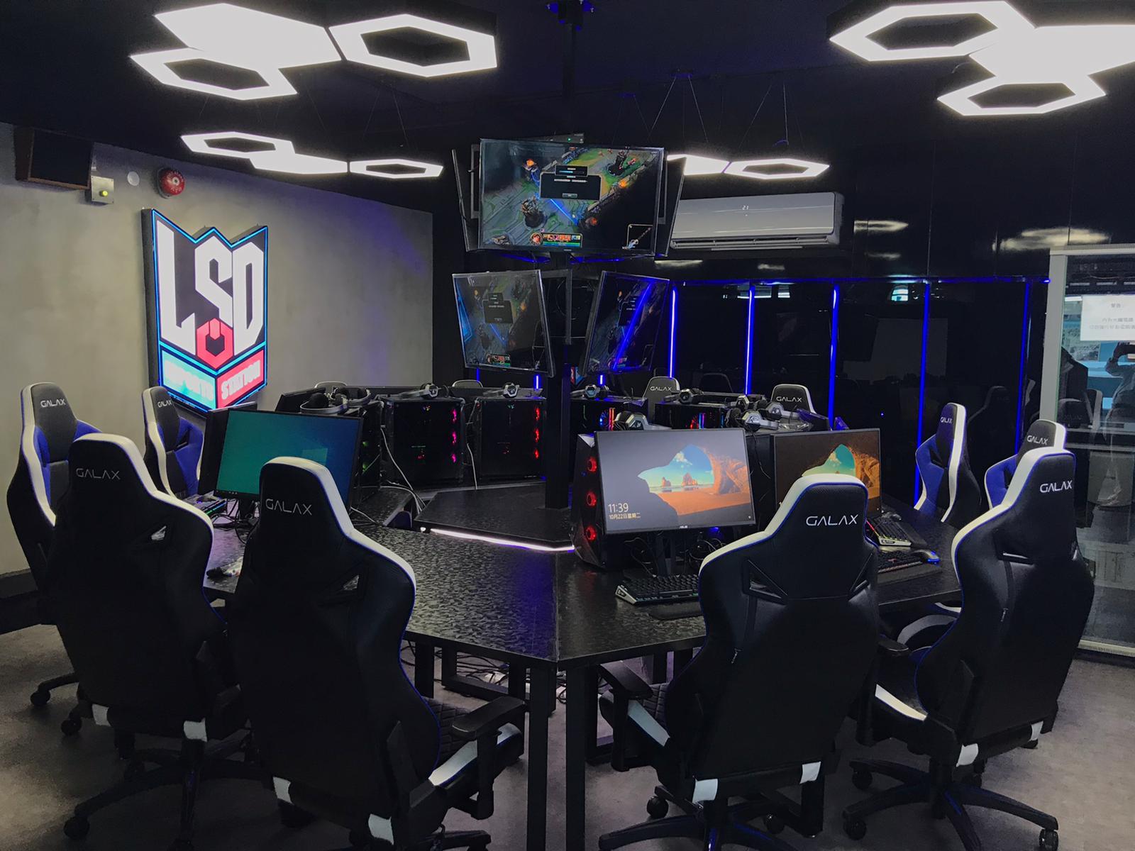 校董林世強博士啟聾電競室