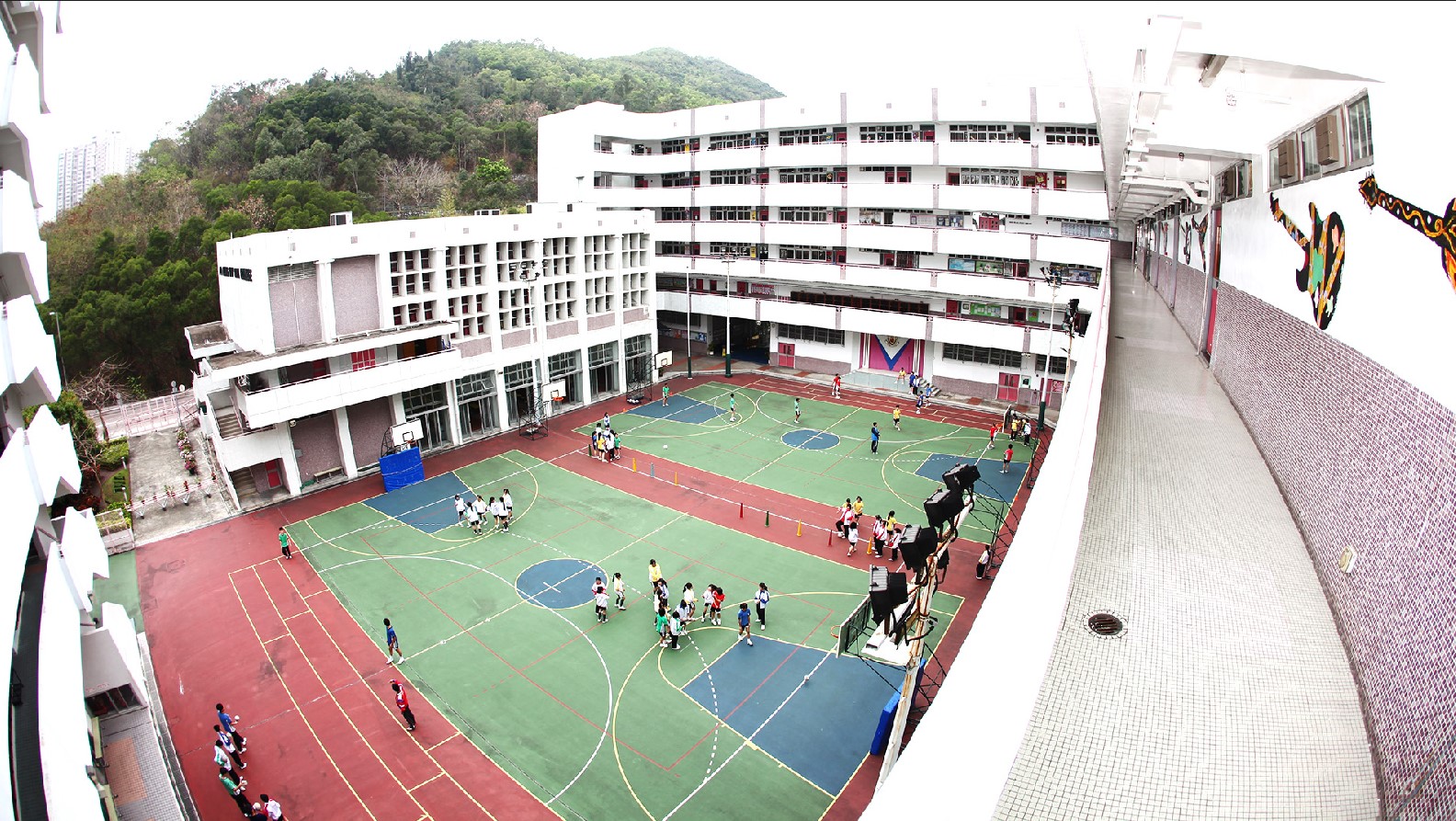 保良局甲子何玉清中學 - 學校簡介